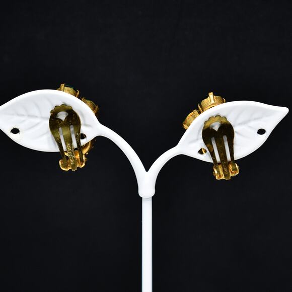 Vintage Austria Green Crystal Clip Earrings Uranium Glass Rhinestones 1950s - Picture 3 of 10